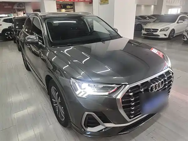Audi Q3 2021