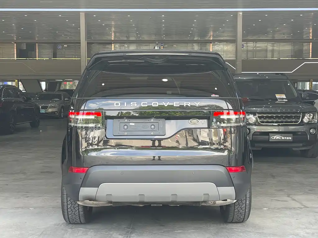 Land Rover Discovery 2018 — фото 16