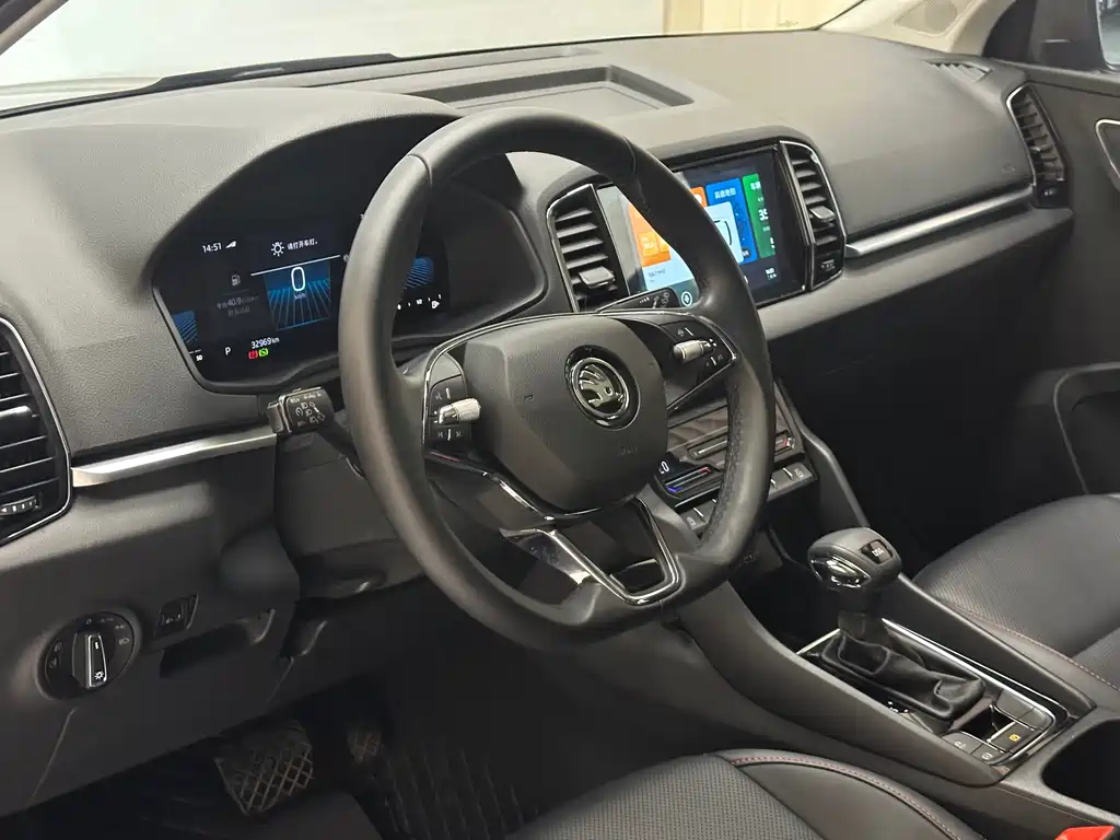 Skoda Karoq 2023 — фото 13