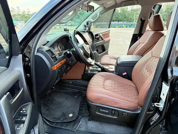 Toyota Land Cruiser 2016
