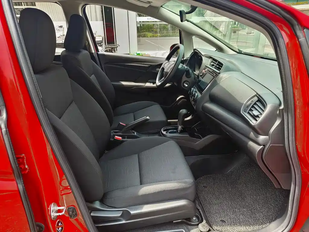 Honda Fit 2016 — фото 10
