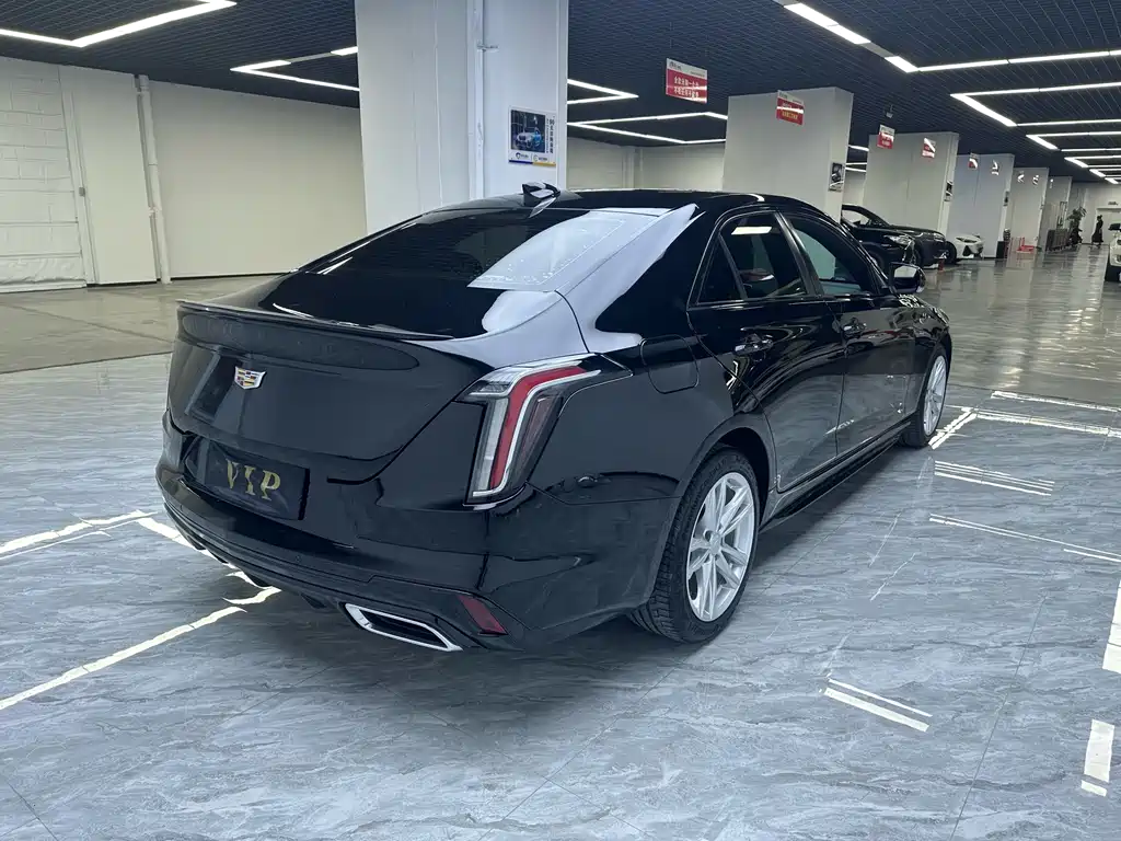 Cadillac CT4 2021 — фото 9