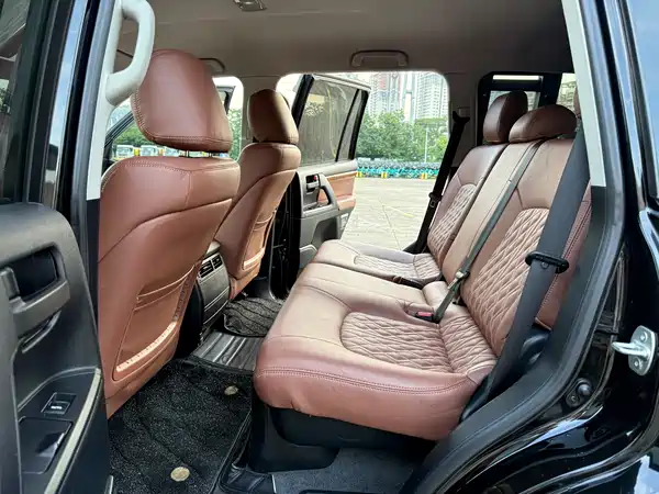 Toyota Land Cruiser 2016