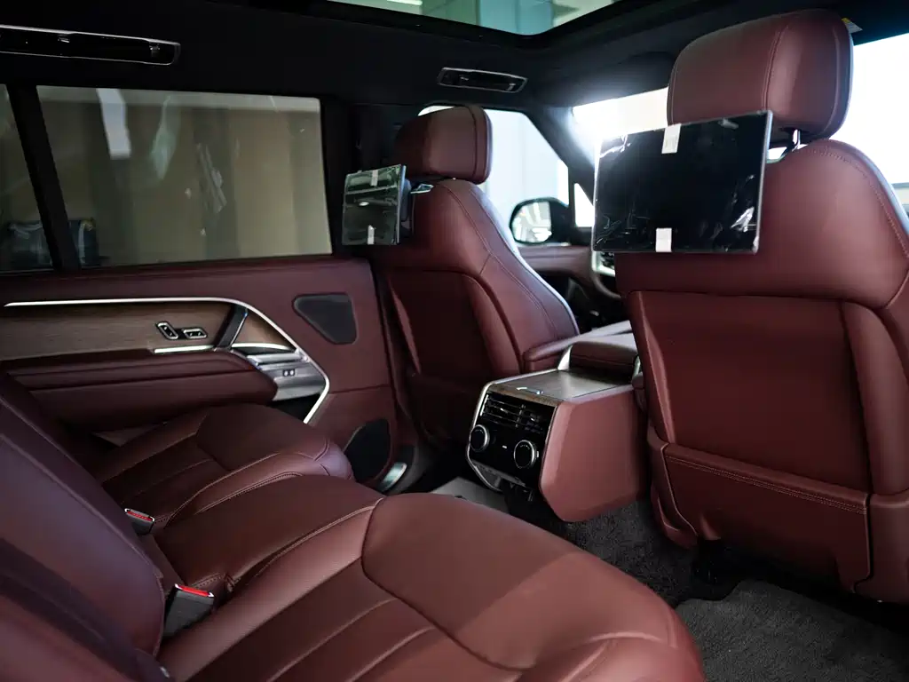 Land Rover Range Rover 2026 — фото 15