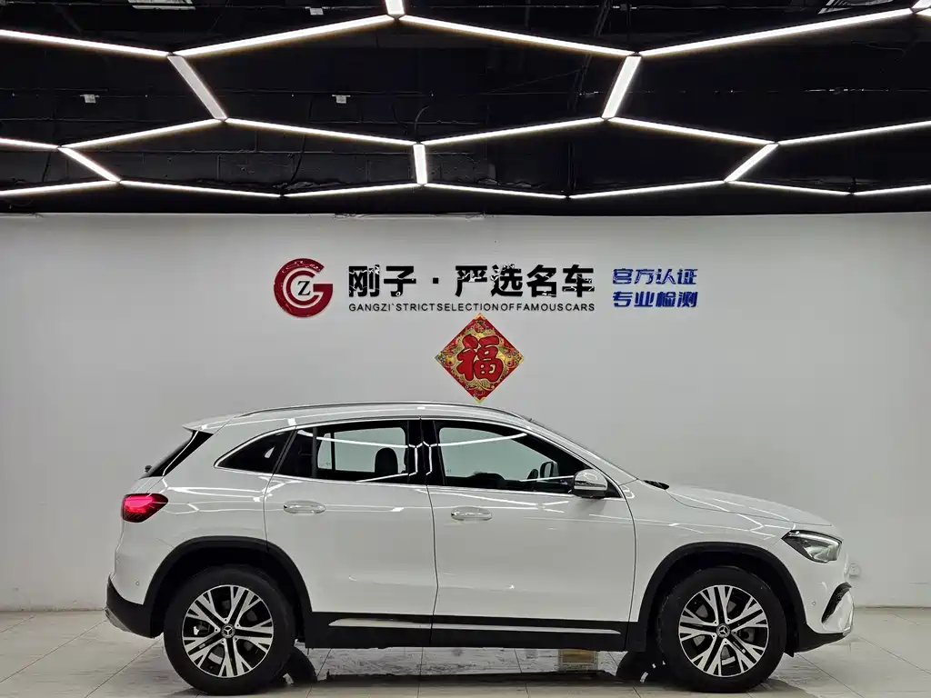 Mercedes-Benz GLA 2025 — фото 23