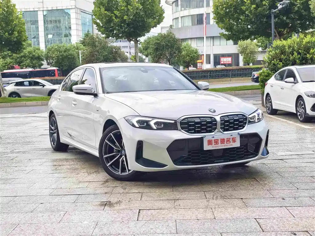 BMW 3 Series 2025