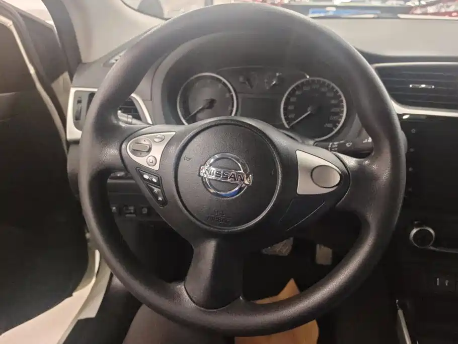 Nissan Sylphy 2020 — фото 15