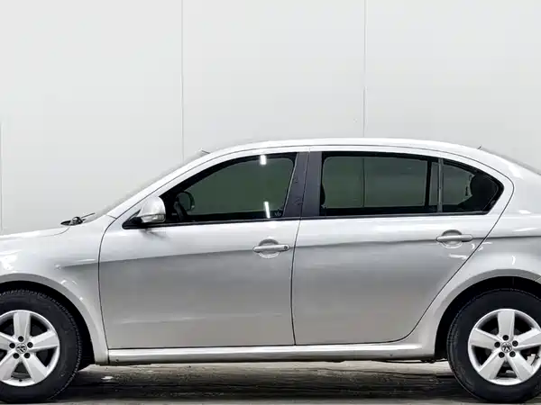 Volkswagen Lavida 2012