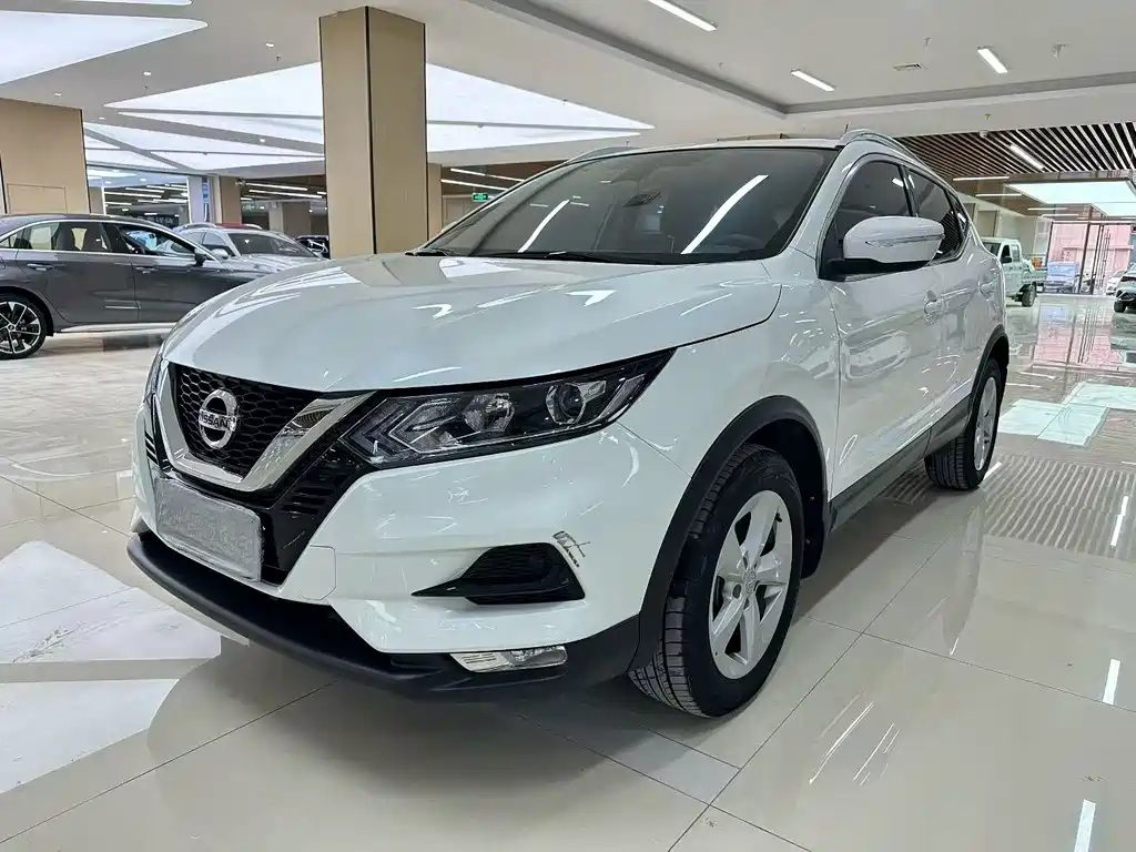 Nissan Qashqai 2022 — фото 1