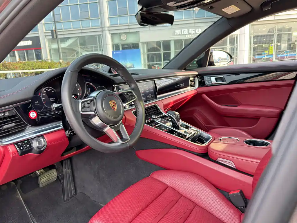 Porsche Panamera 2018 — фото 9