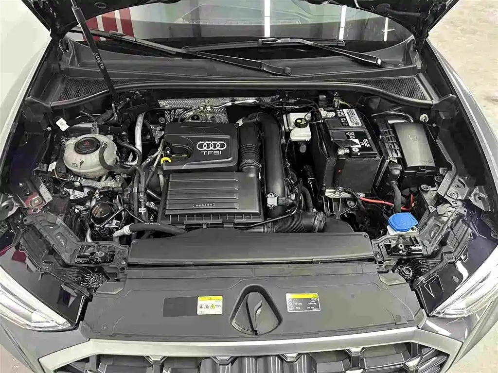 Audi Q3 2023 — фото 16