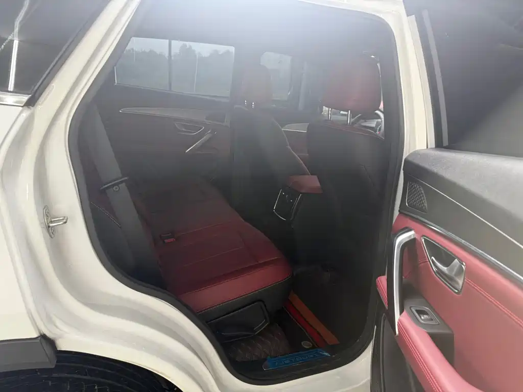 Jetour X70 PLUS 2025 — фото 10