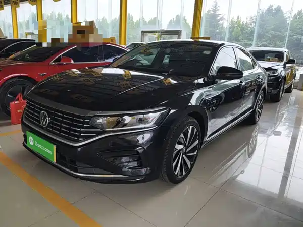 Volkswagen Passat 2022
