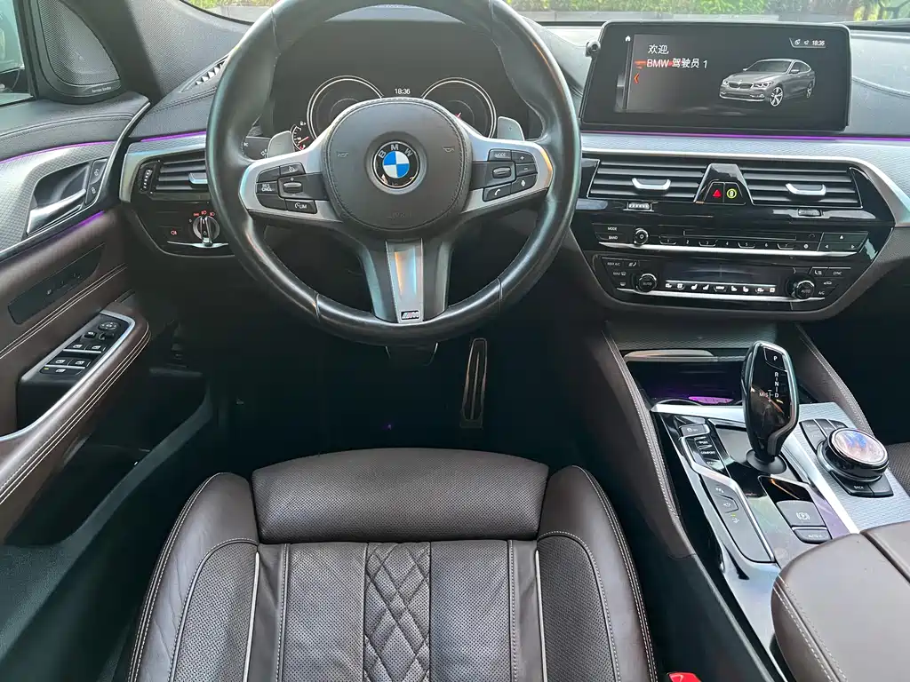 BMW 6 Series GT 2018 — фото 11