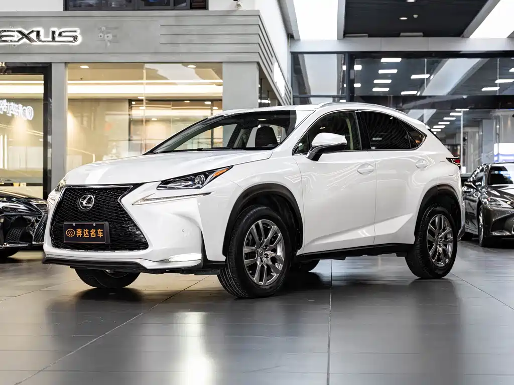 Lexus NX 2016 — фото 1