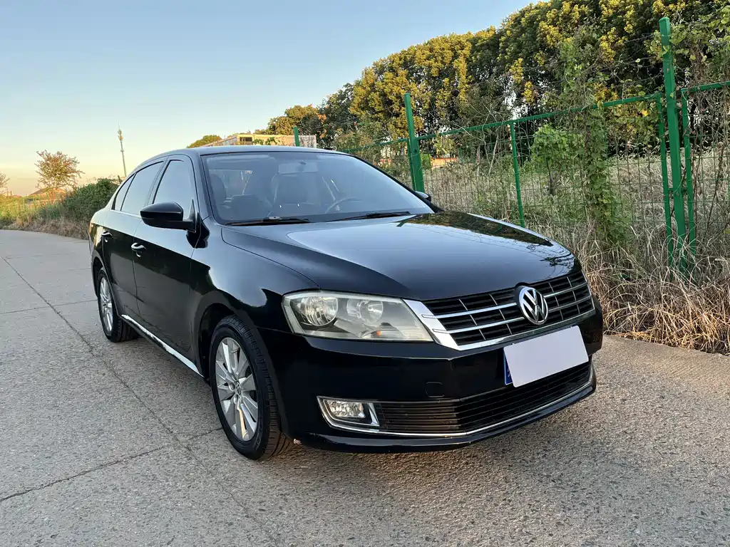 Volkswagen Lavida 2013