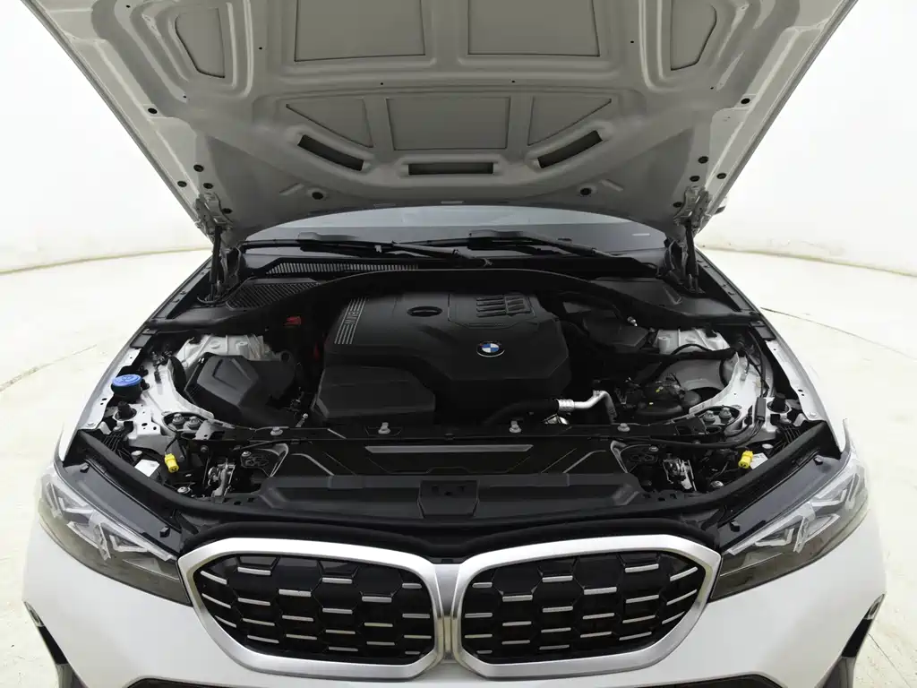 BMW 3 Series 2024