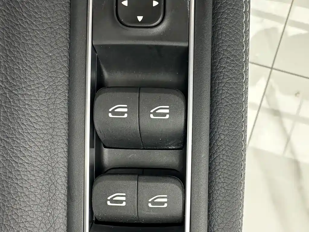 Mercedes-Benz A-Class 2022 — фото 11