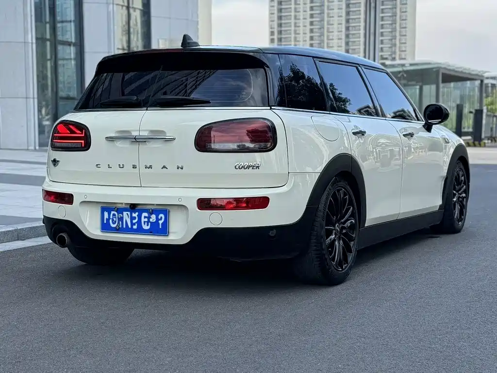 MINI Clubman 2018 — фото 9