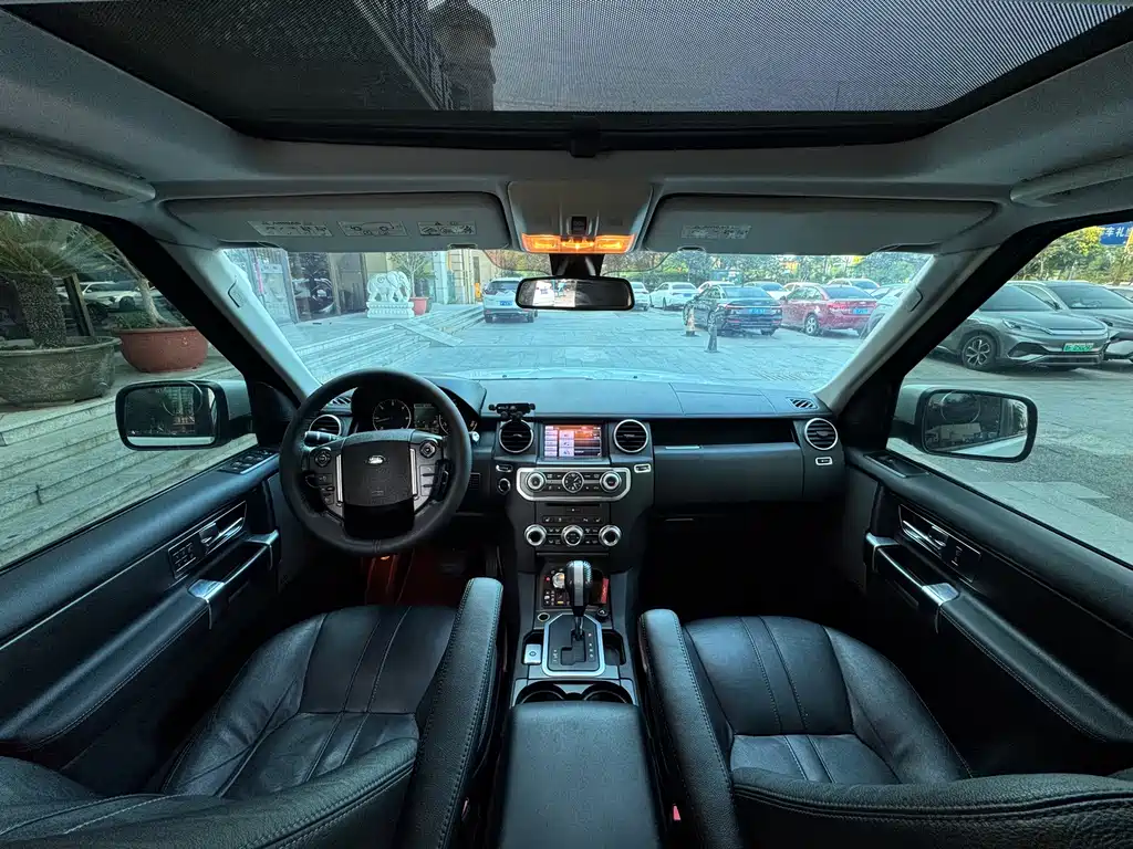 Land Rover Discovery 2013 — фото 10