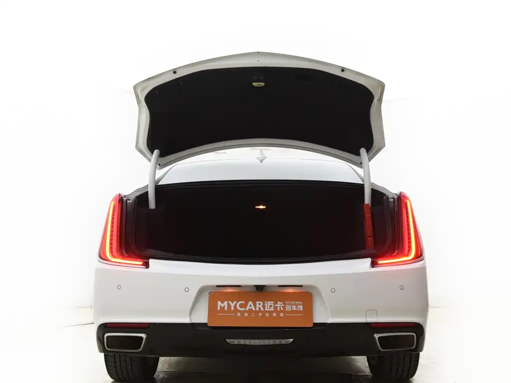 Cadillac XTS 2019 — фото 14