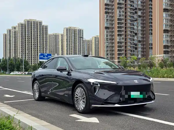 Buick Zhijing L7 2025