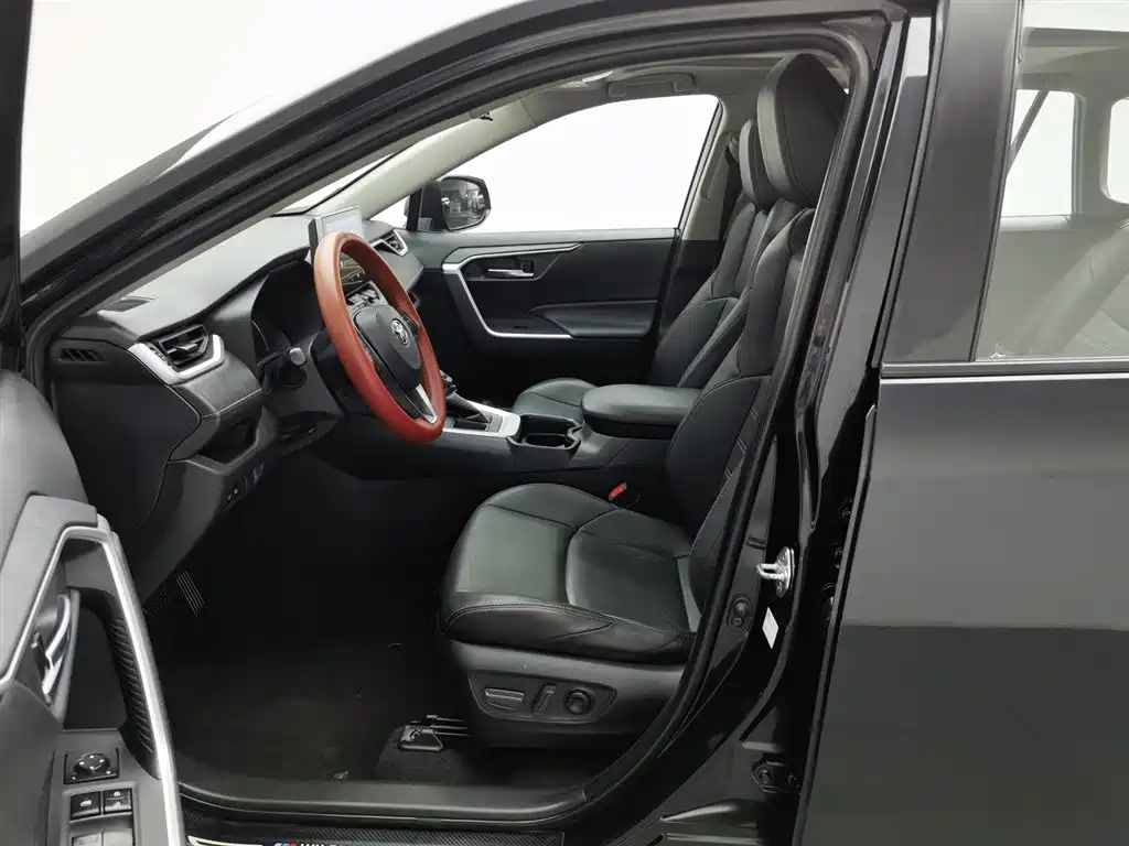 Toyota Wildlander 2021 — фото 10