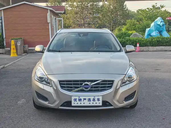 Volvo V60 2013