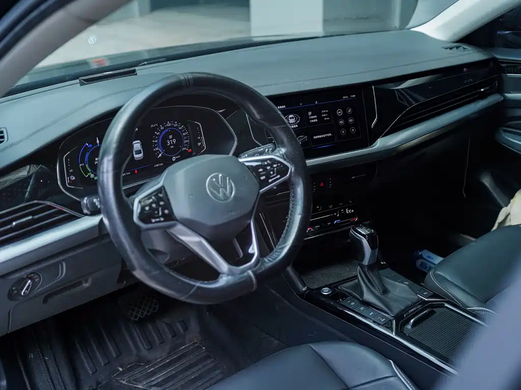 Volkswagen Passat New Energy 2023 — фото 9