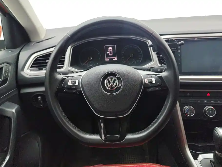 Volkswagen T-Roc 2018 — фото 15