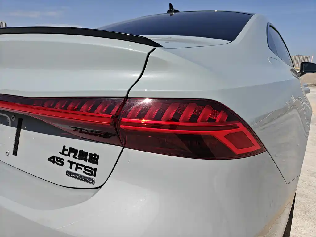 Audi A7L 2026 — фото 16