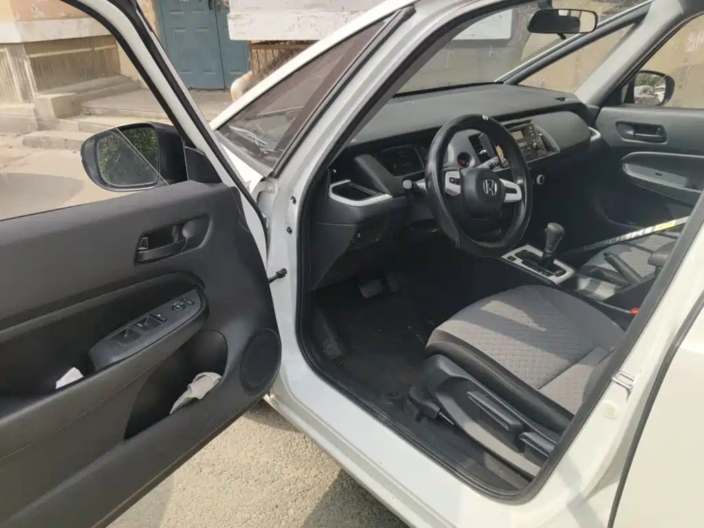 Honda Fit 2024 — фото 12