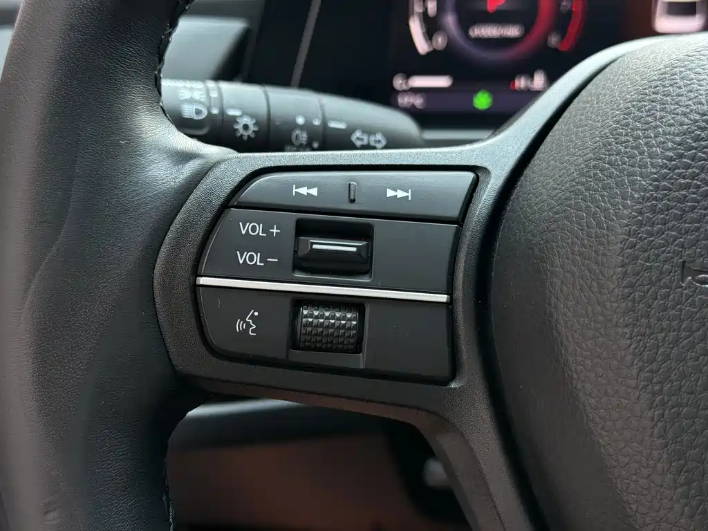 Honda Inspire 2025 — фото 20