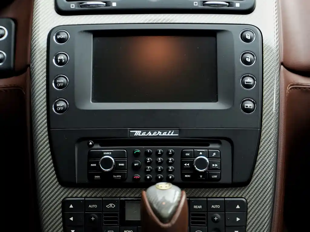 Maserati Quattroporte 2011 — фото 17