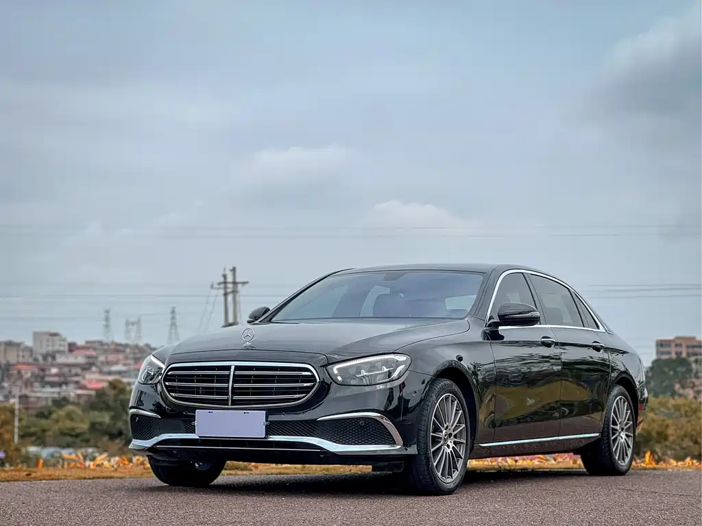 Mercedes-Benz E-Class 2021 — фото 1