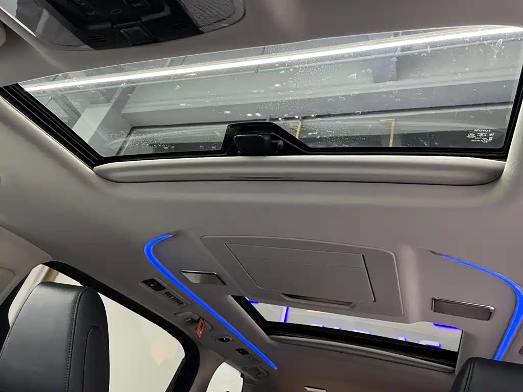 Toyota Vellfire 2020 — фото 12