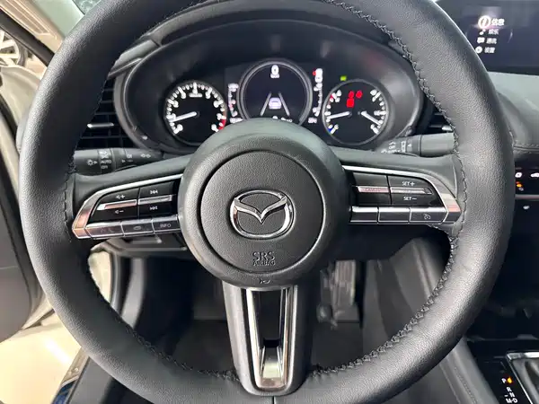 Mazda 3 Axela 2023