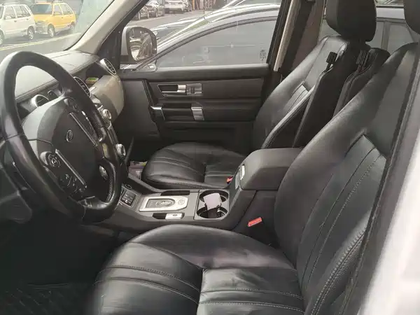 Land Rover Discovery 2016