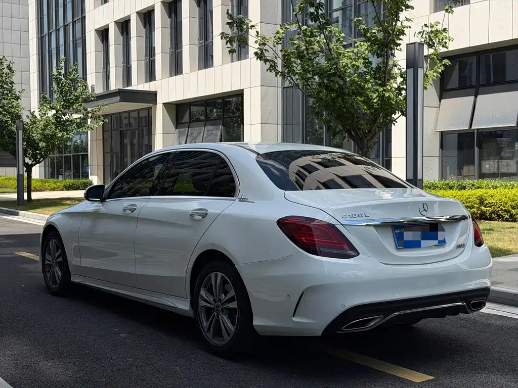 Mercedes-Benz C-Class 2019