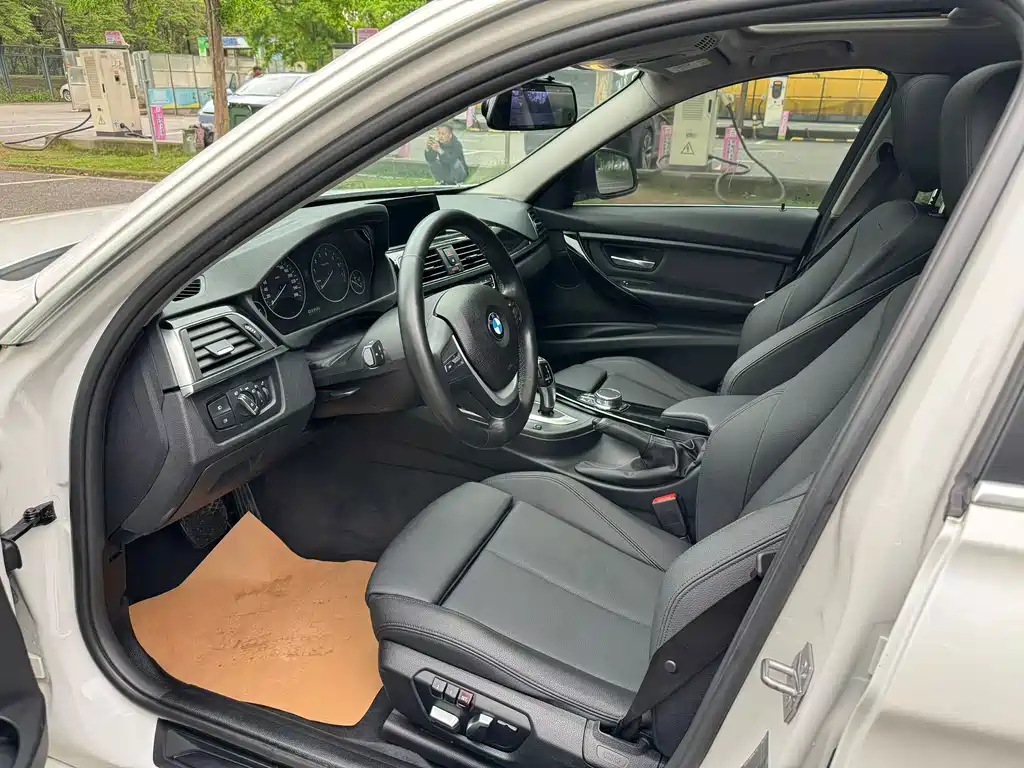 BMW 3 Series 2019