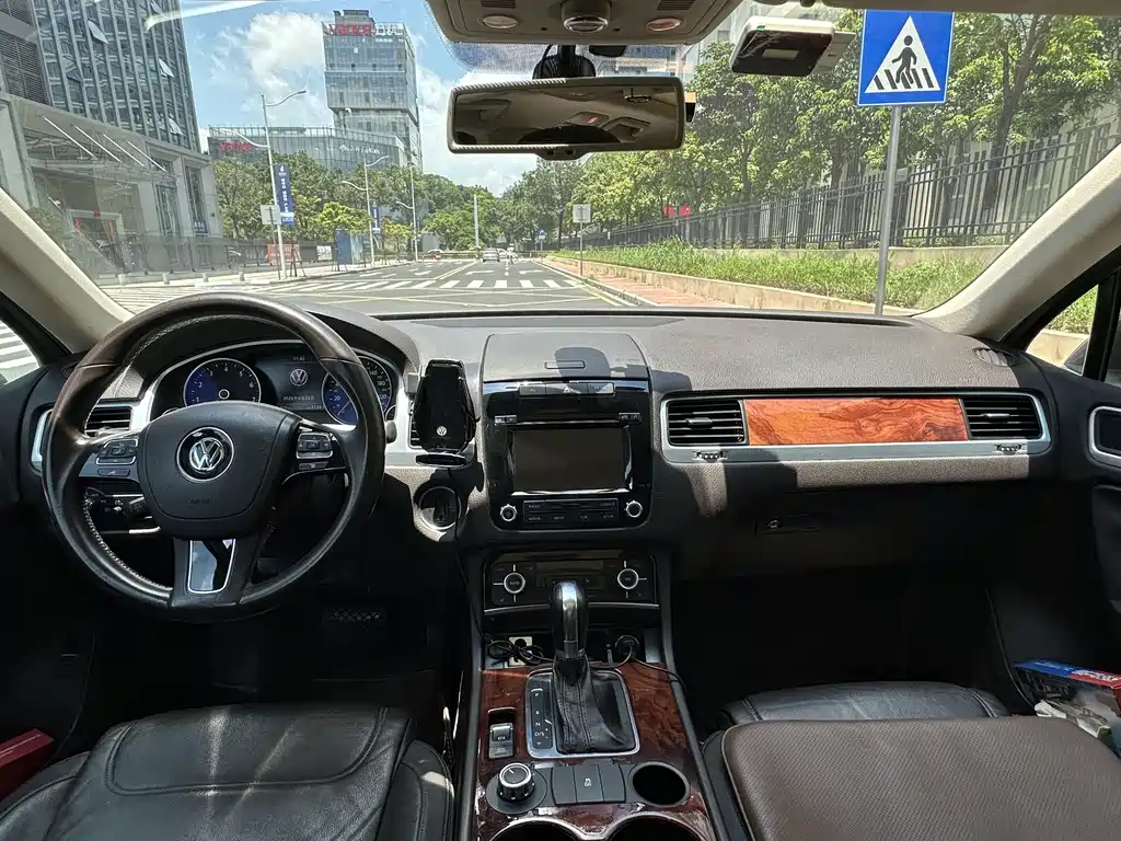 Volkswagen Touareg 2014