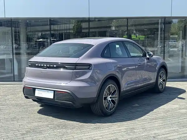 Porsche Macan New Energy 2025