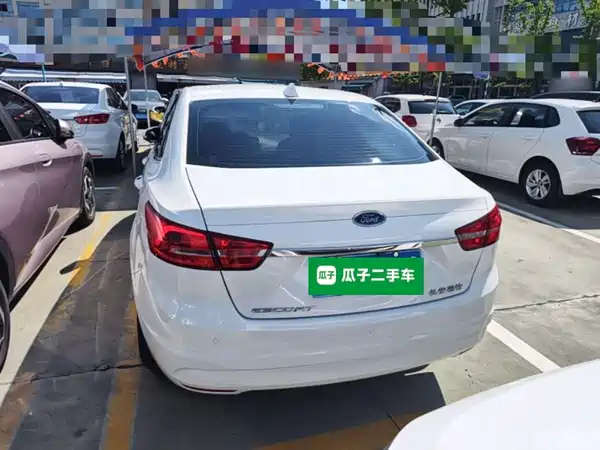Ford Escort 2017