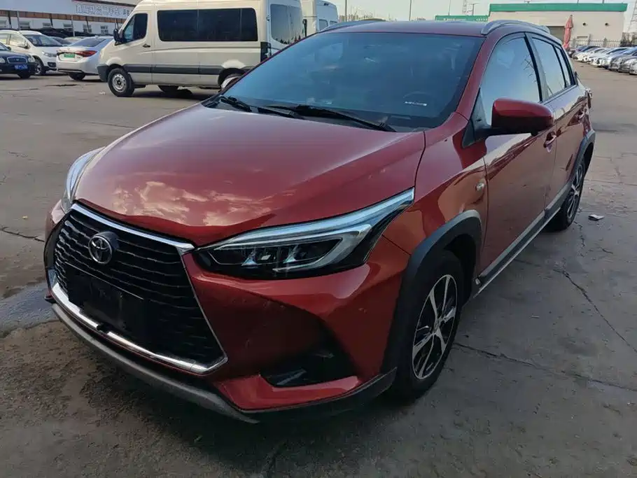 Toyota Yaris L 2022