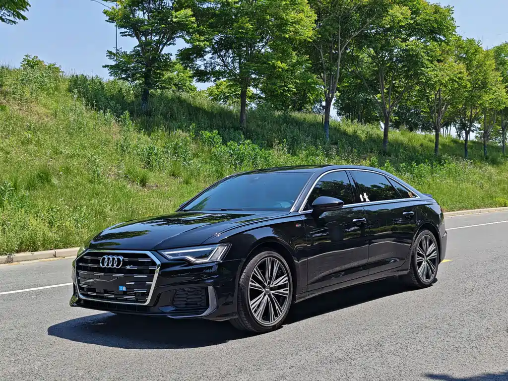 Audi A6L 2021 — фото 1