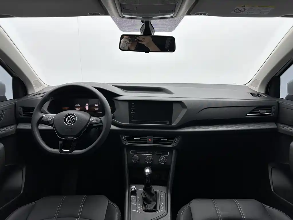 Volkswagen Tharu 2022