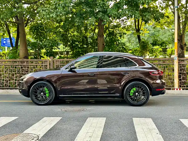 Porsche Macan 2016