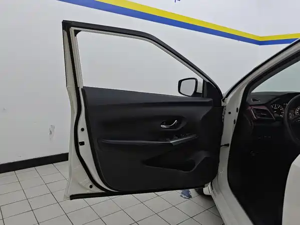 Nissan Bluebird 2020