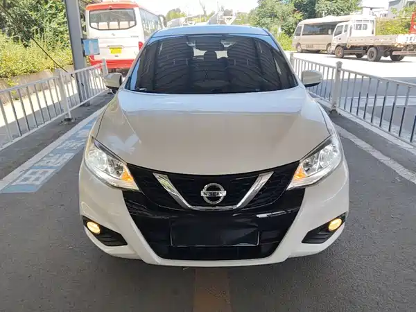 Nissan Tiida 2020