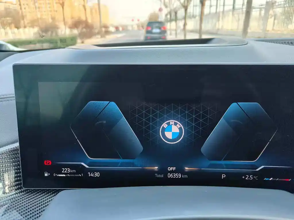 BMW X5 2025 — фото 18